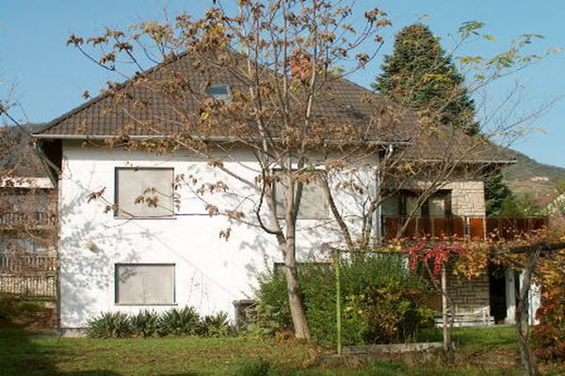 Badacsonyban központi helyen apartmanok bérelhetők